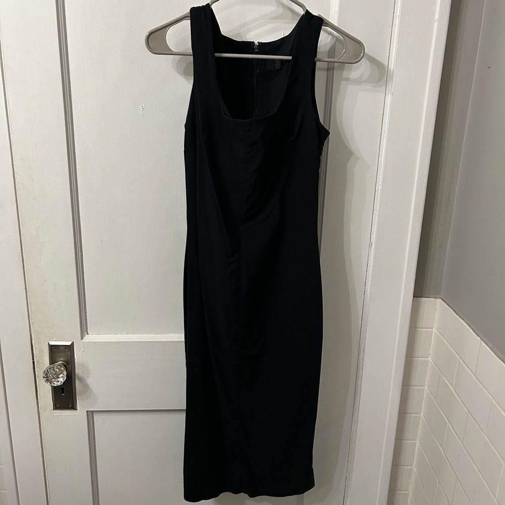 Vintage Express Classic Black Midi Dress